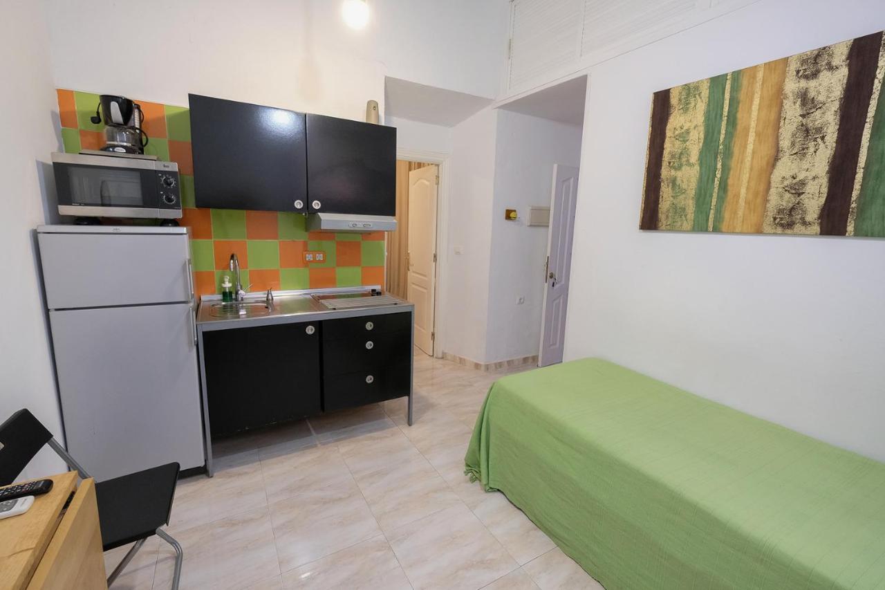 Apartamento A Redes Apartment Севиля Екстериор снимка